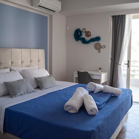 Naiads Nest - The Blue Wave Varkiza Exterior foto